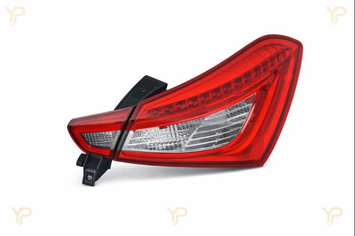 MASERATİ GHİBLİ ARKA SAĞ STOP İÇ VE DIŞ TAKIM